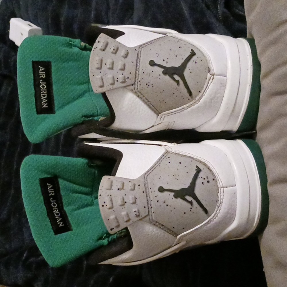 Jordan 4 Retro Rasta - Picture 2 of 8